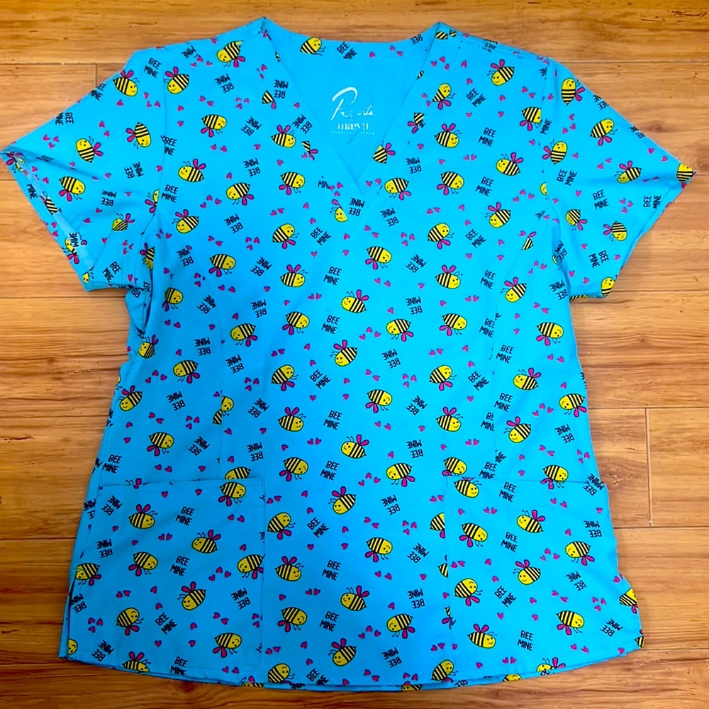 Scrub top
